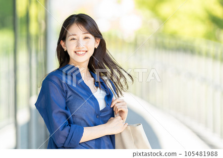 女商人年輕女子商業 105481988