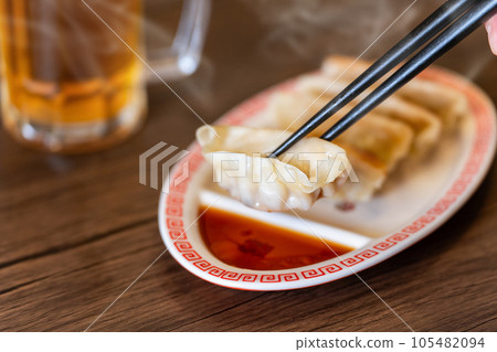 [Chinese food] Gyoza [Evening drink] 105482094