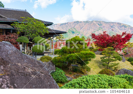 箱根的秋天，日本主要的旅遊目的地之一，箱根紅葉博物館新仙峽 105484618