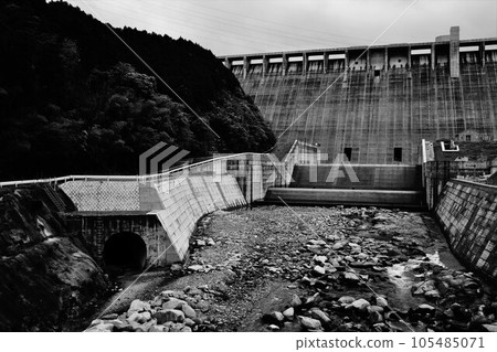 從加瀨川水壩下游看的堤壩 105485071