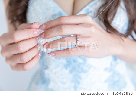 訂婚戒指 訂婚戒指 訂婚戒指 訂婚戒指 105485986