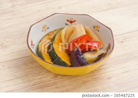 The taste of summer: chilled summer vegetables The taste of summer: chilled summer vegetables 105487225