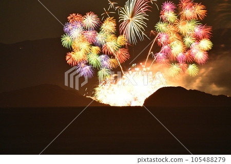 scorching the night sky 2 105488279