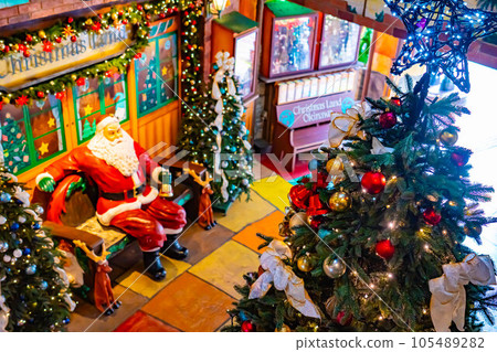 santa santa claus christmas eve christmas american village colorful 105489282