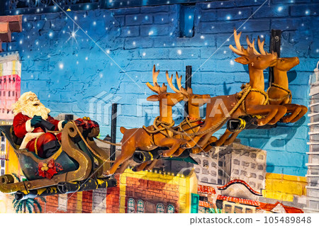 santa santa claus christmas reindeer winter december event santa santa claus christmas reindeer winter december event 105489848