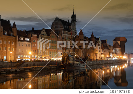 2022-06-09 old town of Gdansk and Motlawa river at night, Poland 105497588