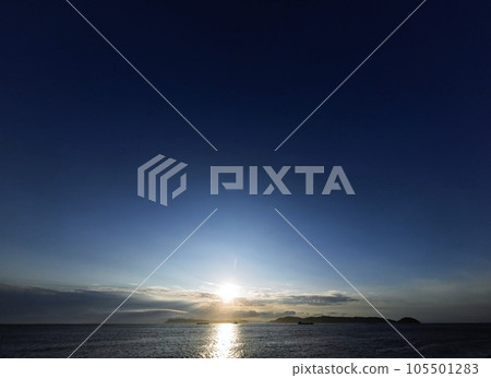 Summer evening sky with various clouds / super wide angle / sky mainly / 230723pm 105501283