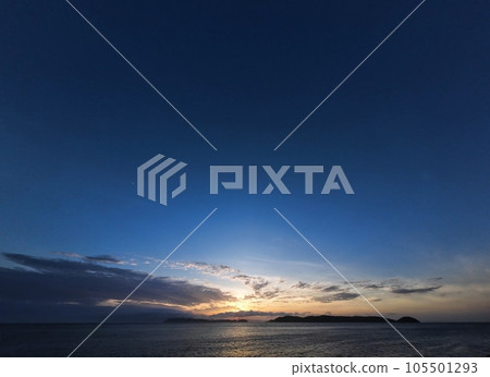 Summer evening sky with various clouds / super wide angle / sky mainly / 230723pm 105501293