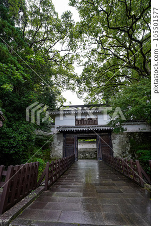 Obi Castle surrounded by fresh greenery Obi Castle surrounded by fresh greenery 105501577