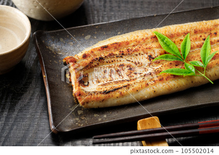 White grilled eel 105502014