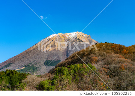 【日本名山百選】從福兼展望台看到的初冬大山 鳥取縣西白郡保喜町 2 105502255