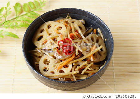 金比拉牛蒡根和蓮藕 金比拉牛蒡根和蓮藕 105503293