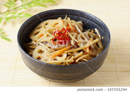 金比拉牛蒡根和蓮藕 金比拉牛蒡根和蓮藕 105503294