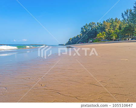 Picture of deserted Natai beach in Thailand during the day with white sand and turquoise blue water 105510647