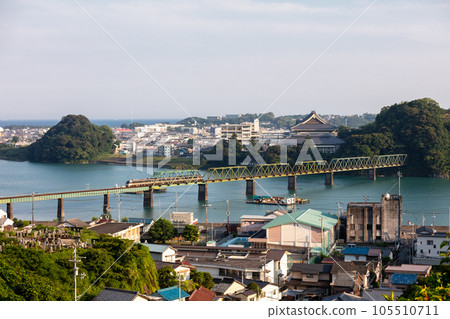 [Kise Main Line] Limited Express Nanki Crossing the Kumano River Bridge 105510711