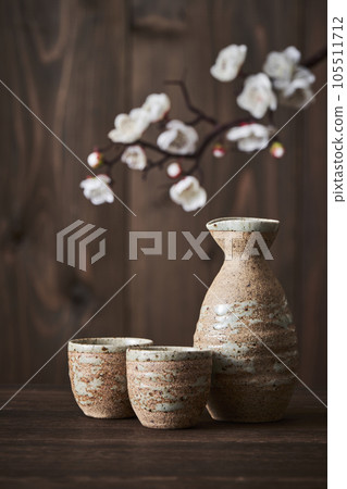 Inoguchi and Tokkuri Sake Image White Plum Blossoms 105511712
