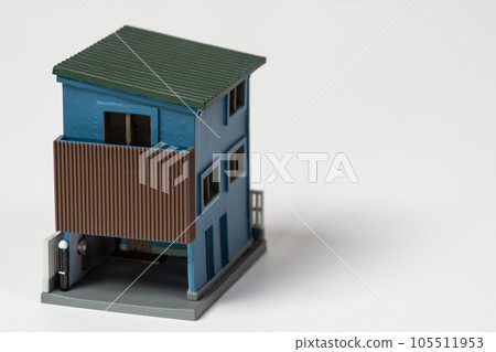 Image of ready-made house with shed roof Image of ready-made house with shed roof 105511953