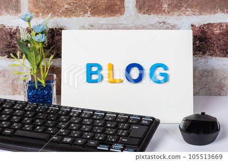 Image of BLOG and keyboard 105513669