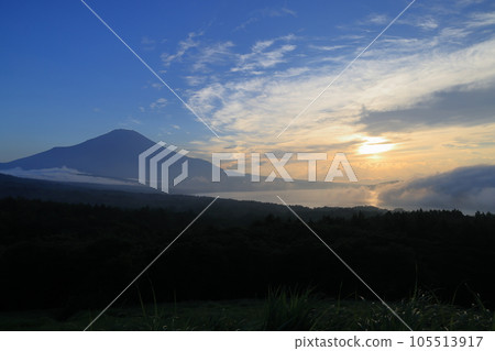 Mount Fuji Mount Fuji 105513917