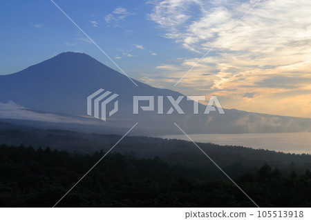 Mount Fuji Mount Fuji 105513918