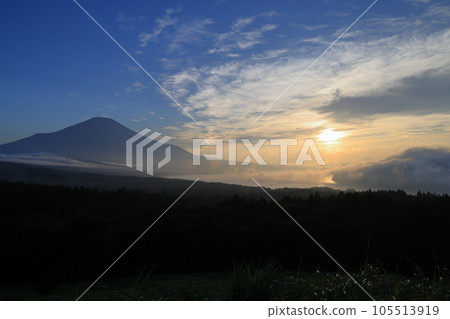 Mount Fuji Mount Fuji 105513919
