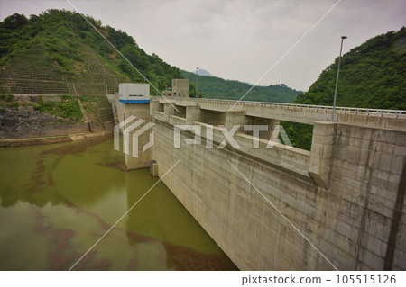 廣上水壩堤防和奧里納卡湖 廣上水壩堤防和奧里納卡湖 105515126