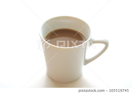 Cafe au lait in a white cup 105519745