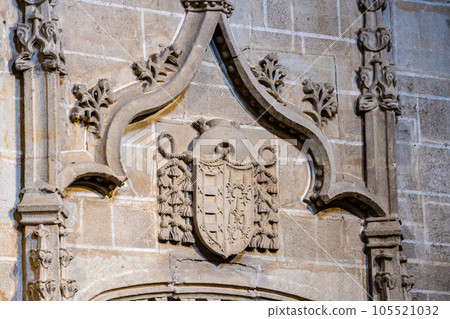 Heraldic coat of arms on the lintel of a door in the Cathedral of Zamora Heraldic coat of arms on the lintel of a door in the Cathedral of Zamora 105521032