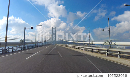 Akashi Kaikyo Bridge 105522036
