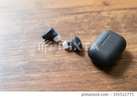 Wireless earphone Wireless earphone 105522775