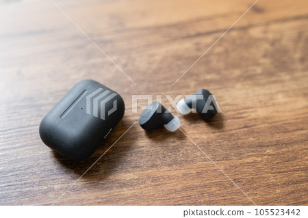 Wireless earphone 105523442