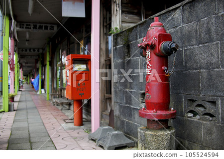 Scenery with ganboku architecture retro fire hydrant Scenery with ganboku architecture retro fire hydrant 105524594