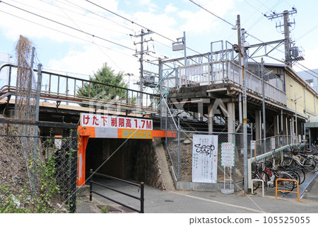 車站前的地下通道和自行車存放處 105525055