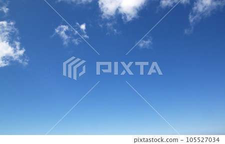 wide angle blue sky wide angle blue sky 105527034