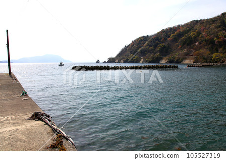 Wakasa, Wakasa Yuko, Yushi Beach, Fukui Prefecture, Wakasa Town, Sakura and Wakasa, Fishing boat, Squid fishing boat, Wakasa Bay, Sea of Japan, Tsunegami Peninsula Wakasa, Wakasa Yuko, Yushi Beach, Fukui Prefecture, Wakasa Town, Sakura and Wakasa, Fishing boat, Squid fishing boat, Wakasa Bay, Sea of Japan, Tsunegami Peninsula 105527319