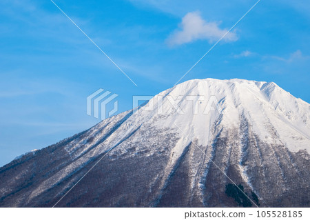 攀登大山雪山的形象 105528185