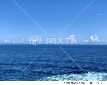 千葉縣勝浦市太平洋/仲夏 105529179