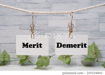 Advantages and disadvantages of hanging on a rope 105529942