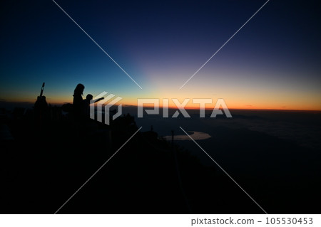 Climbing Mt.Fuji in clear weather Climbing Mt.Fuji in clear weather 105530453