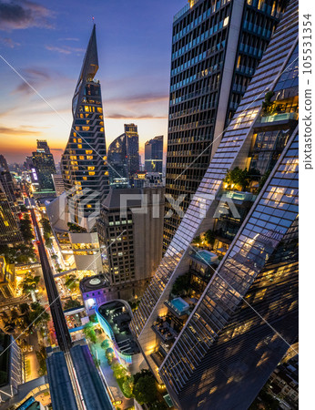 Aerial view of Ploenchit road by night in Bangkok Downtown, financial district and business center 105531354