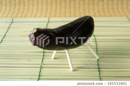Spirit cow, spirit cow made with eggplant, spirit shelf, tray, decoration Spirit cow, spirit cow made with eggplant, spirit shelf, tray, decoration 105531601