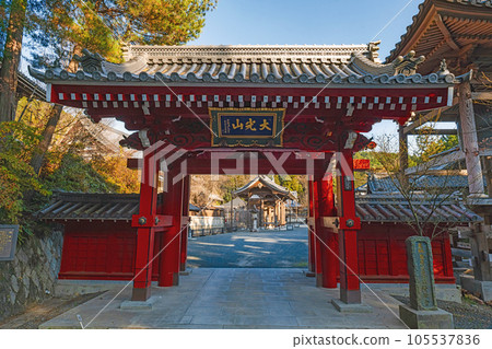 京都山科本國寺好運門（紅門） 105537836