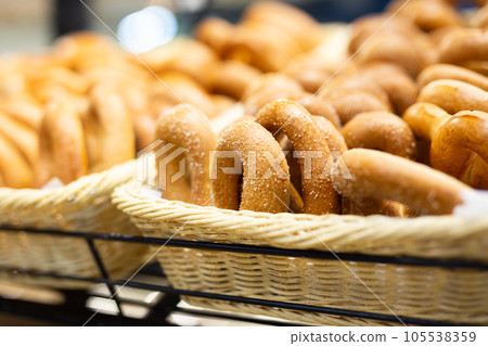 Delicious sugar pretzel in baskets in bakery Delicious sugar pretzel in baskets in bakery 105538359