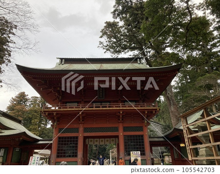 It is a tower gate of Kashima Shrine in Kashima City, Ibaraki Prefecture, which is said to be one of Japan's three largest tower gates. 105542703