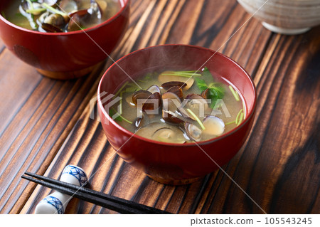 Shijimino miso soup Shijimino miso soup 105543245
