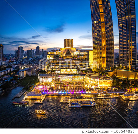 Aerial view of Icon Siam mall by night on the chao phraya river in khlong san, bangkok, Thailand 105544055