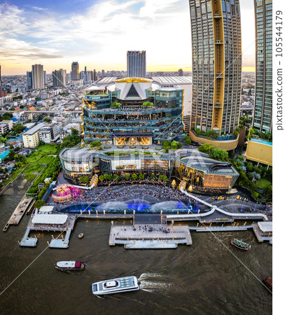 Aerial view of Icon Siam mall on the chao phraya river in khlong san, bangkok, Thailand Aerial view of Icon Siam mall on the chao phraya river in khlong san, bangkok, Thailand 105544179