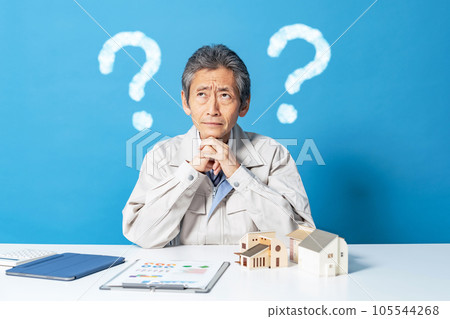 Thinking worker, architect, designer 105544268