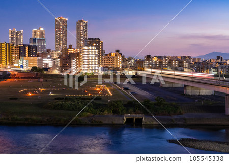 "Kanagawa Prefecture" Night view of Musashi Kosugi Tower Mansion / From the riverbed of the Tama River "Kanagawa Prefecture" Night view of Musashi Kosugi Tower Mansion / From the riverbed of the Tama River 105545338