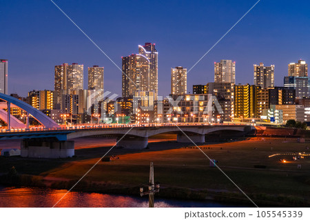 "Kanagawa Prefecture" Night view of Musashi Kosugi Tower Mansion / From the riverbed of the Tama River "Kanagawa Prefecture" Night view of Musashi Kosugi Tower Mansion / From the riverbed of the Tama River 105545339